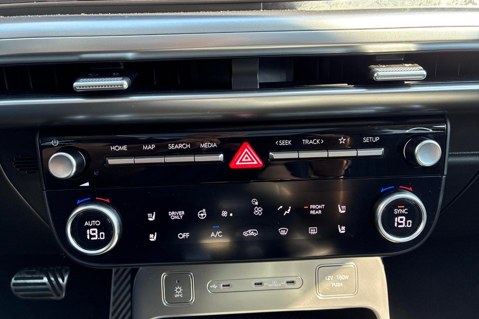 Hyundai Ioniq 9 110 Calligraphy 4WD 7prs 5d