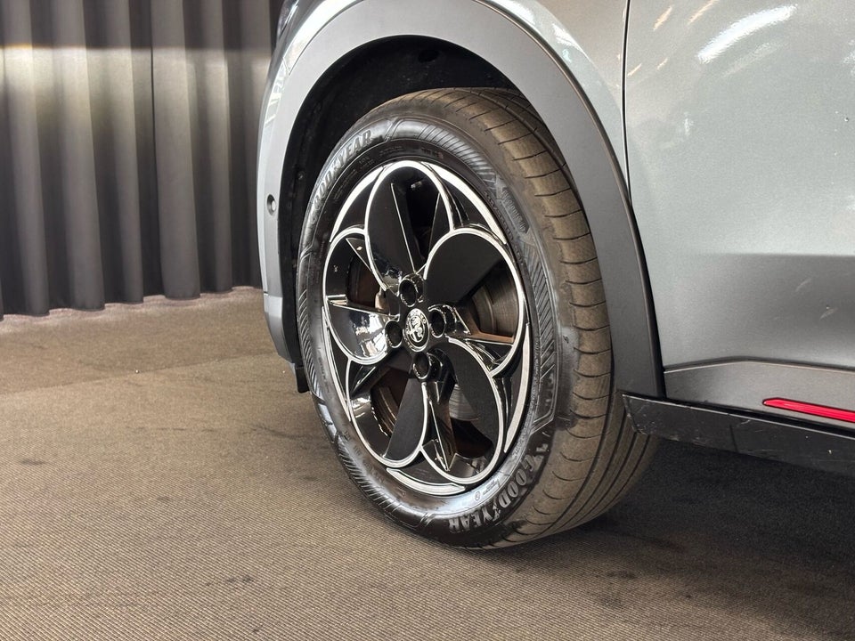 Alfa Romeo Junior Elettrica Speciale 5d