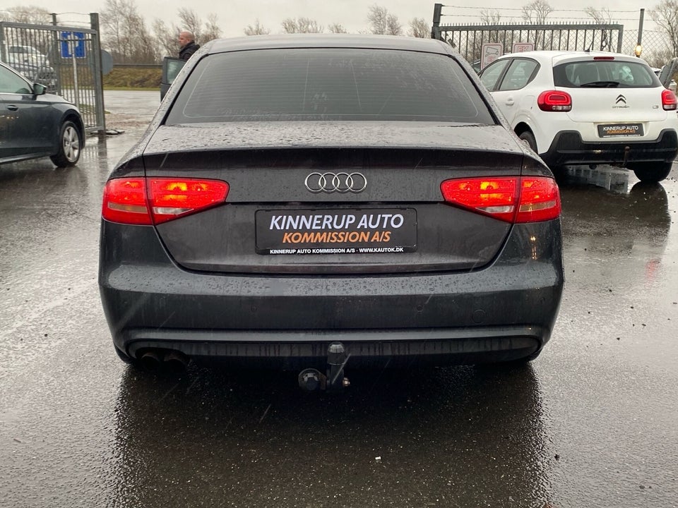 Audi A4 2,0 TDi 143 Multitr. 4d
