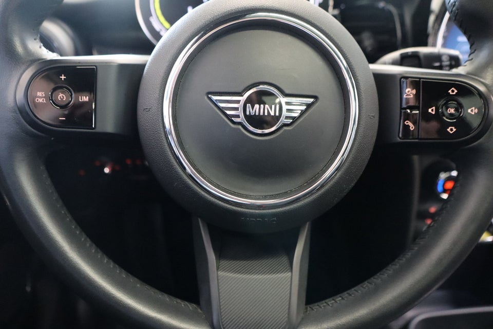 MINI Cooper SE Camden Edition 3d