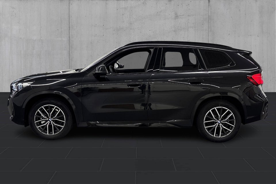 BMW iX1 eDrive20 M-Sport 5d
