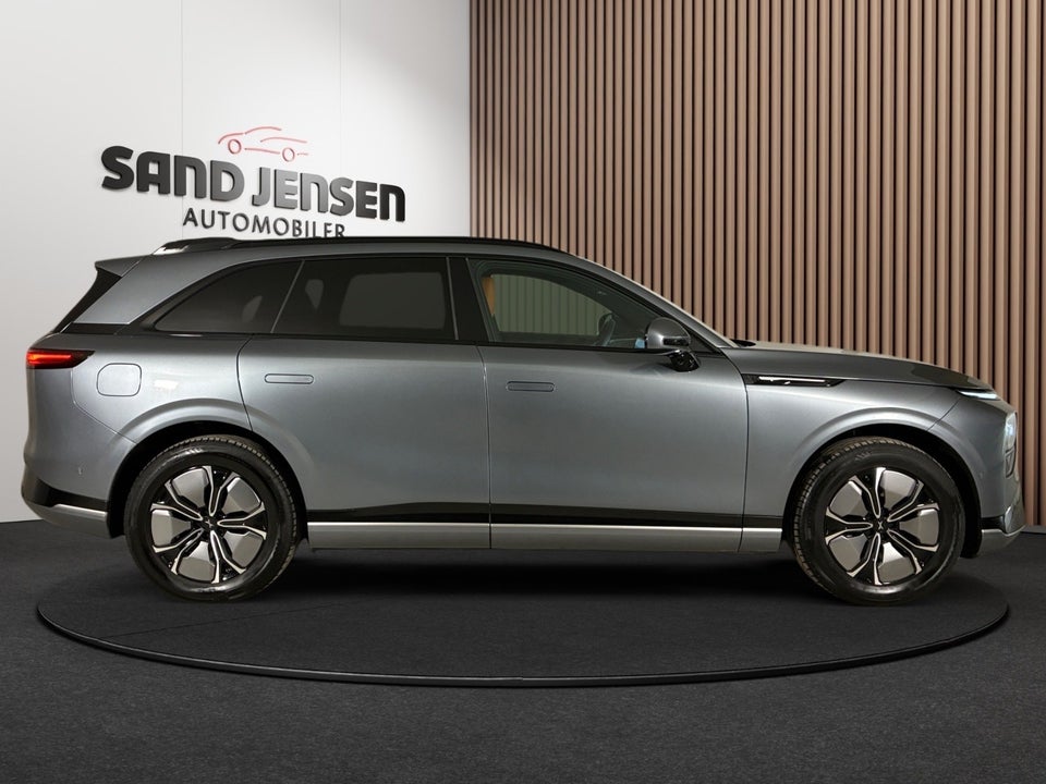 Xpeng G9 Standard Range 5d