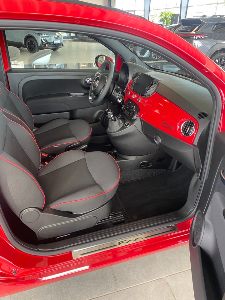 Fiat 500C 1,0 Hybrid (RED) 2d