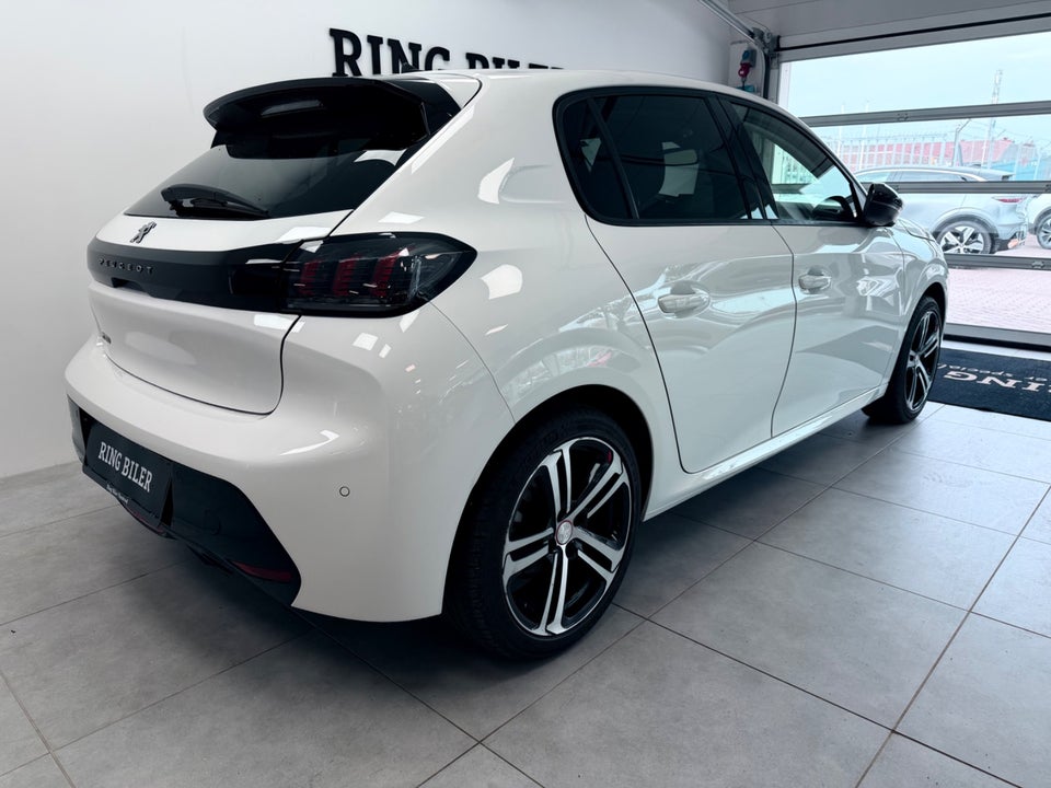 Peugeot 208 1,2 PureTech 100 Allure 5d