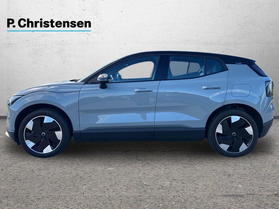 Volvo EX30 Extended Range Plus 5d