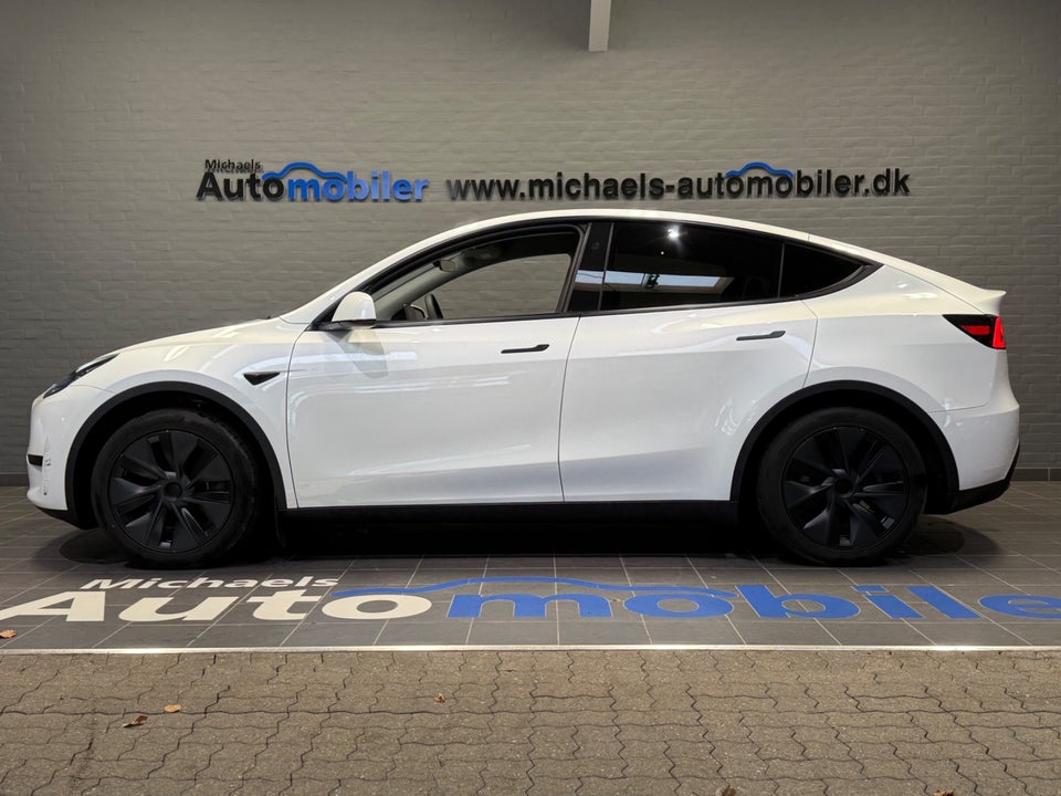 Tesla Model Y RWD 5d