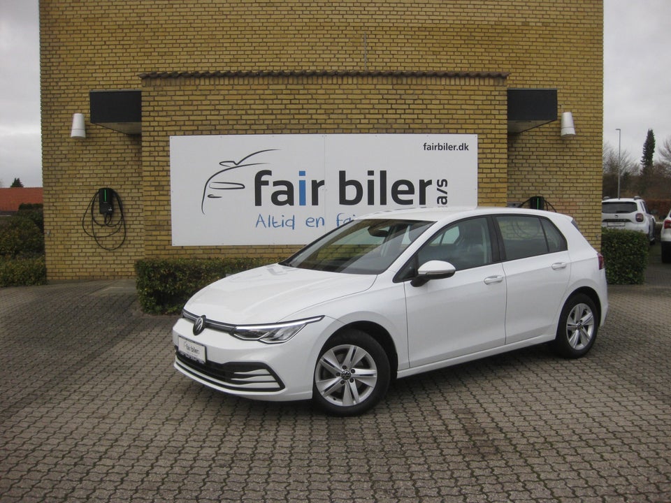VW Golf VIII 1,5 eTSi 130 Life DSG Van 5d