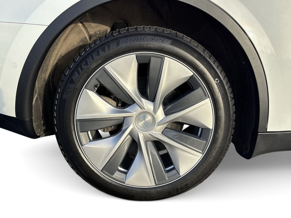 Tesla Model Y Long Range AWD 5d
