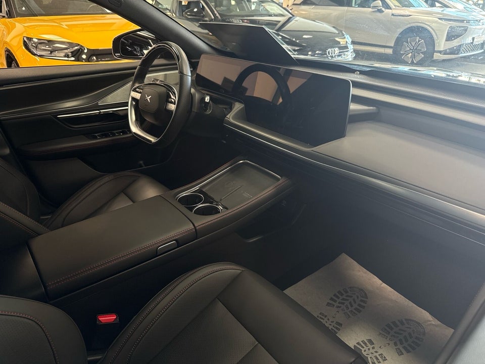 Xpeng P7 Performance 4d