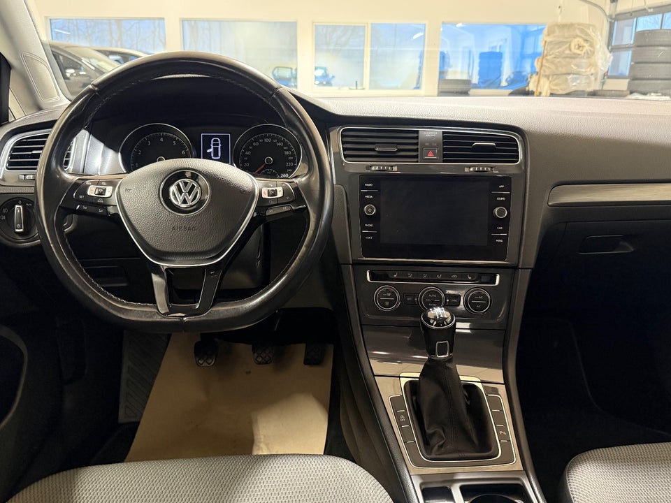 VW Golf VII 1,5 TSi 130 Comfortline 5d