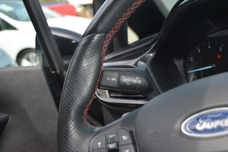 Ford Fiesta 1,0 EcoBoost mHEV Titanium X DCT 5d