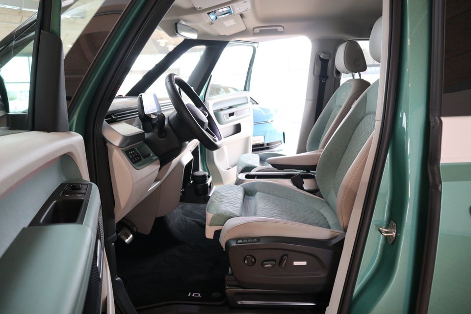 VW ID.Buzz 77 Style 75 Years Edition SWB 5d