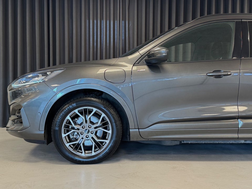 Ford Kuga 2,5 PHEV ST-Line CVT 5d