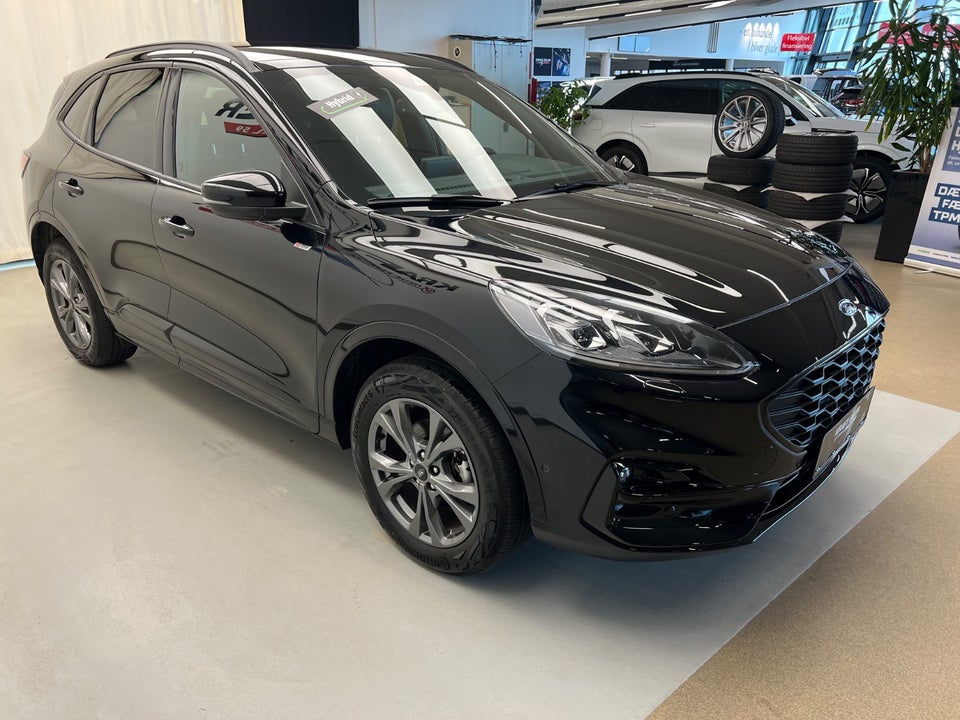 Ford Kuga 2,5 PHEV ST-Line X CVT 5d