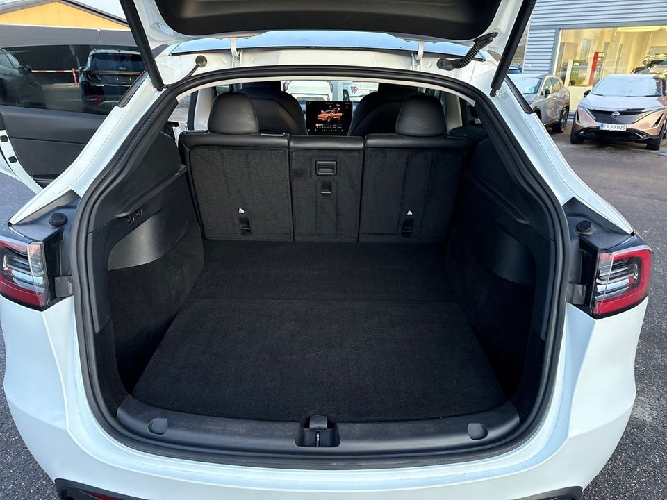 Tesla Model Y RWD 5d