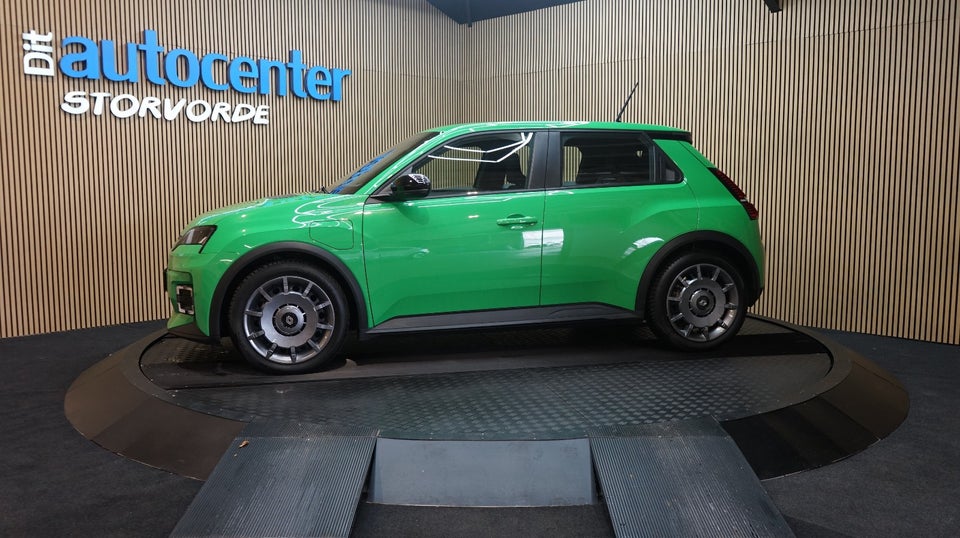 Renault 5 E-Tech 40 Evolution 5d