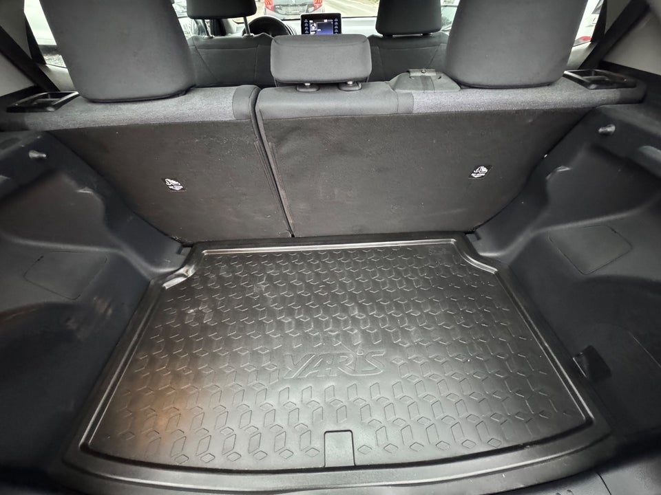 Toyota Yaris 1,5 Hybrid H3 e-CVT 5d