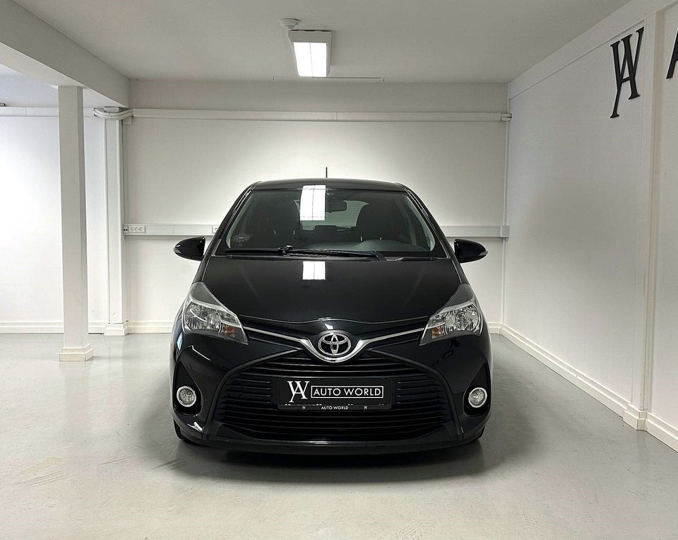 Toyota Yaris 1,0 VVT-i T1 5d