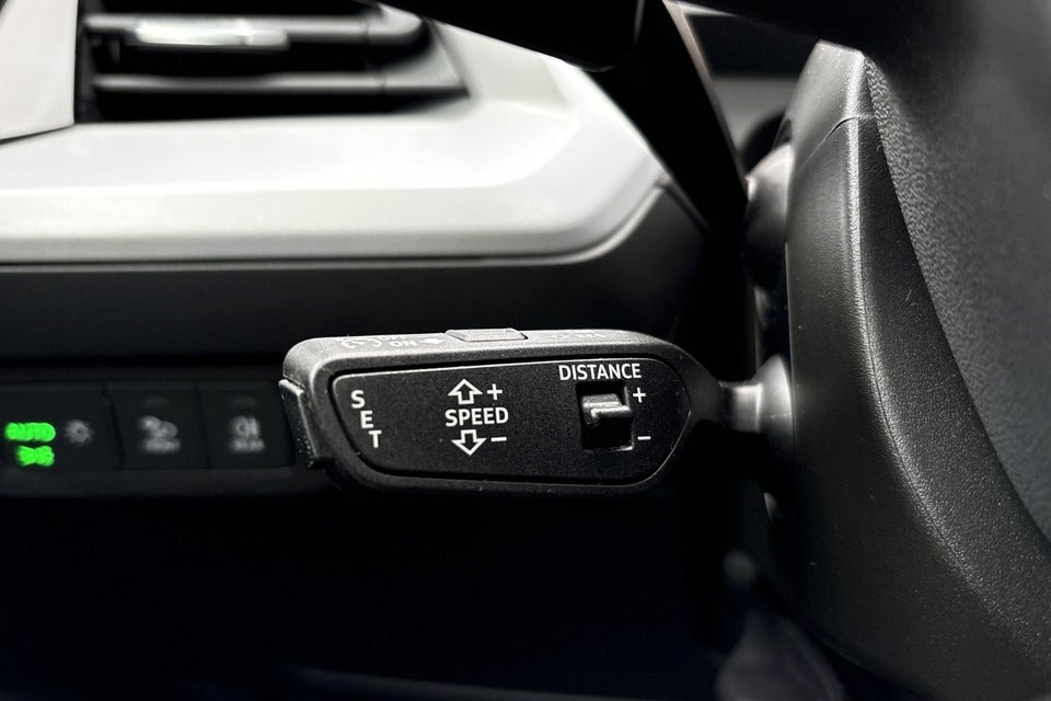 Audi Q4 e-tron 40 Attitude 5d