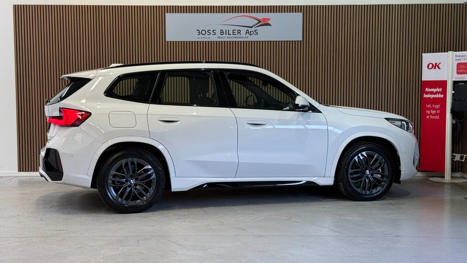 BMW iX1 xDrive30 Fully Charged M-Sport 5d