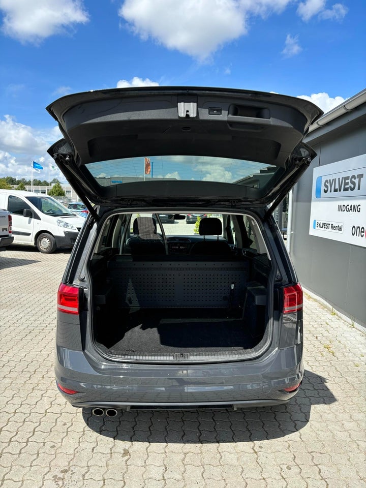 VW Touran 2,0 TDi 190 Highline DSG Van 5d