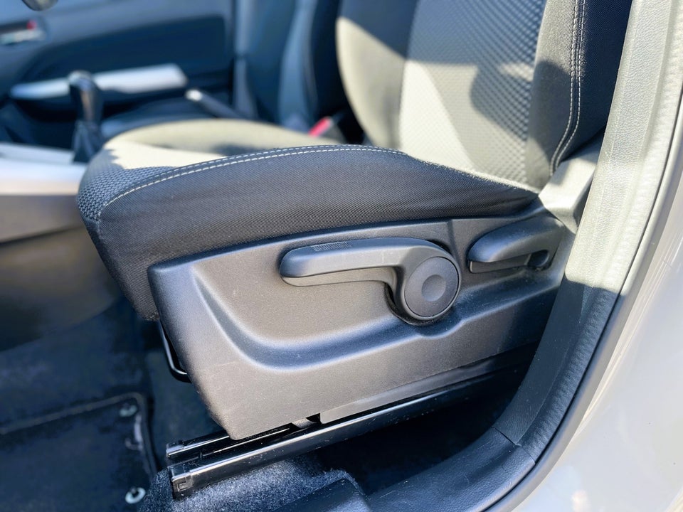 Suzuki Vitara 1,6 Active 5d