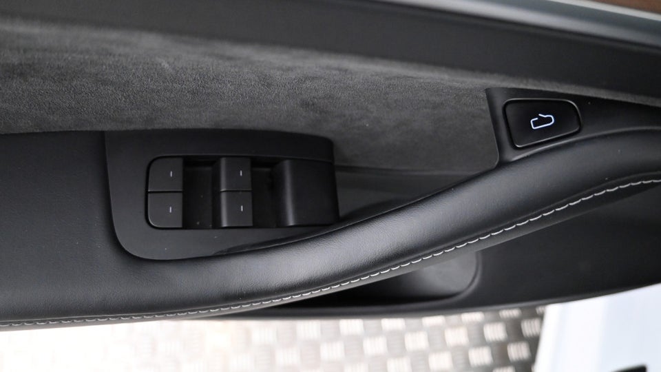 Tesla Model 3 Performance AWD 4d