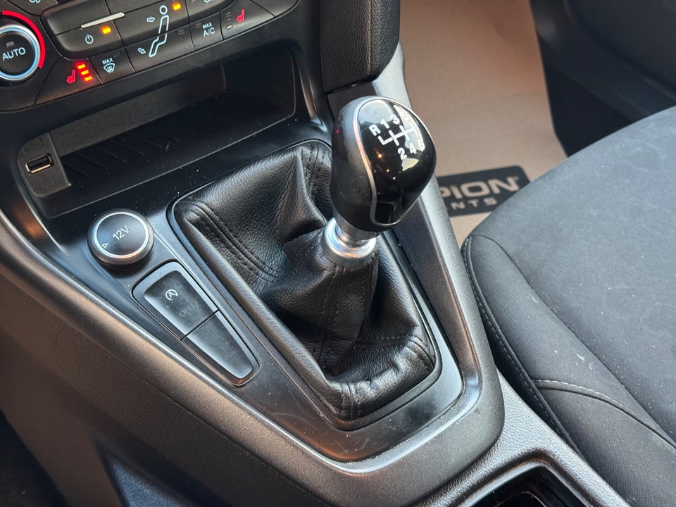 Ford Focus 1,5 TDCi 95 Titanium stc. 5d