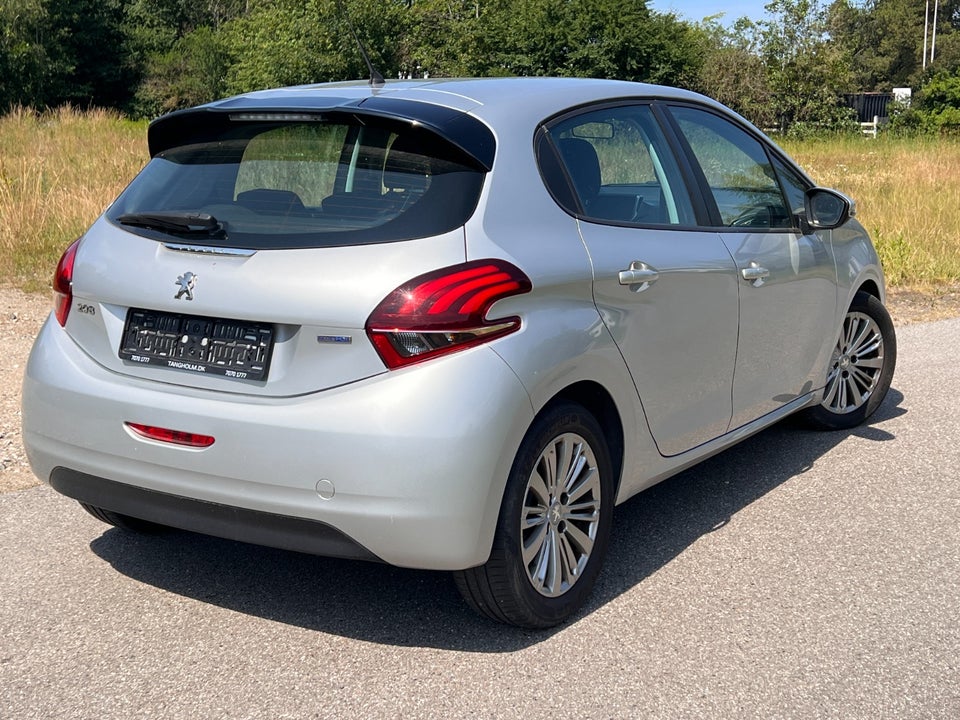 Peugeot 208 1,6 BlueHDi 100 Active 5d