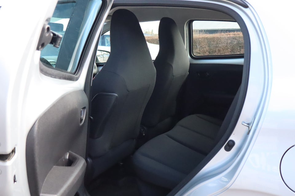 Citroën C1 1,0 VTi Street+ 5d