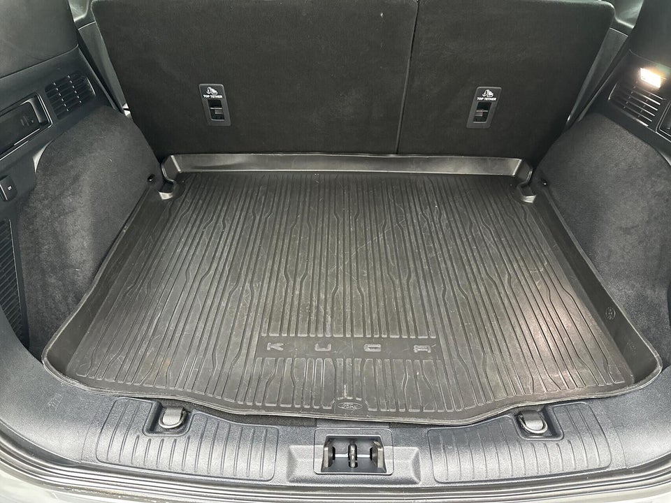 Ford Kuga 2,5 PHEV Vignale CVT 5d