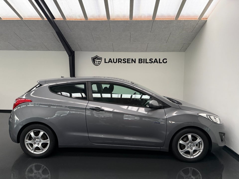 Hyundai i30 1,4 CVVT Comfort 3d