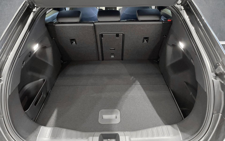 Ford Capri 82 Premium Extended Range 5d