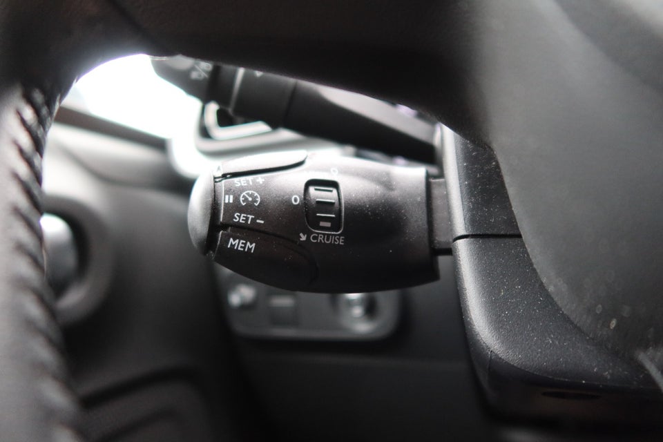 Citroën C3 1,2 PureTech 83 Shine Sport 5d