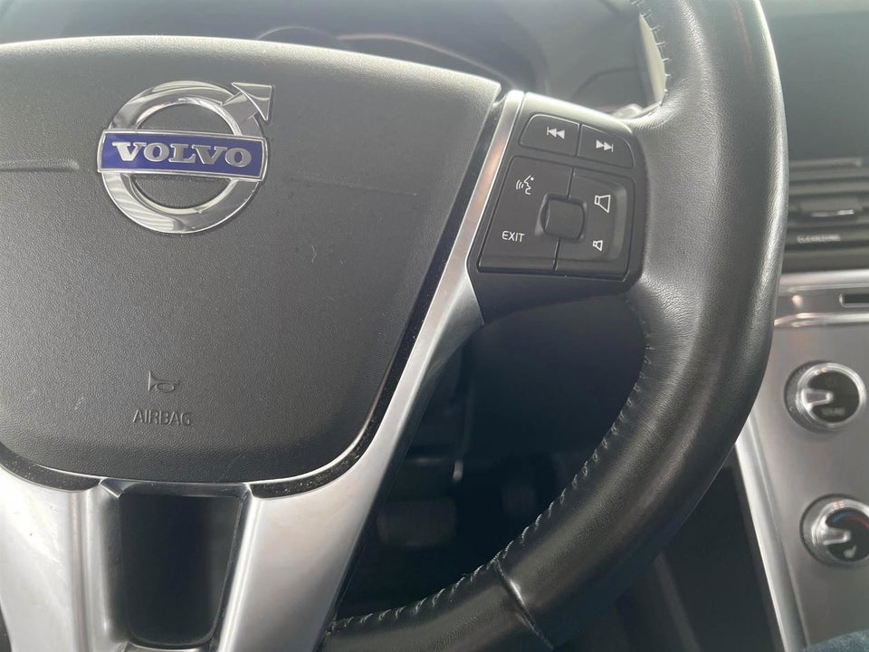 Volvo XC60 2,0 D4 190 Momentum aut. 5d