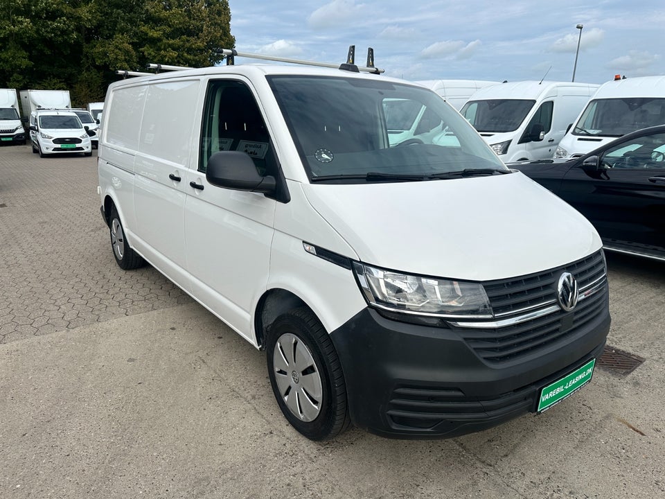 VW Transporter 2,0 TDi 150 Kassevogn DSG lang