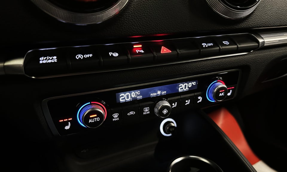 Audi A3 40 TFSi Sport Limited Sportback S-tr. 5d