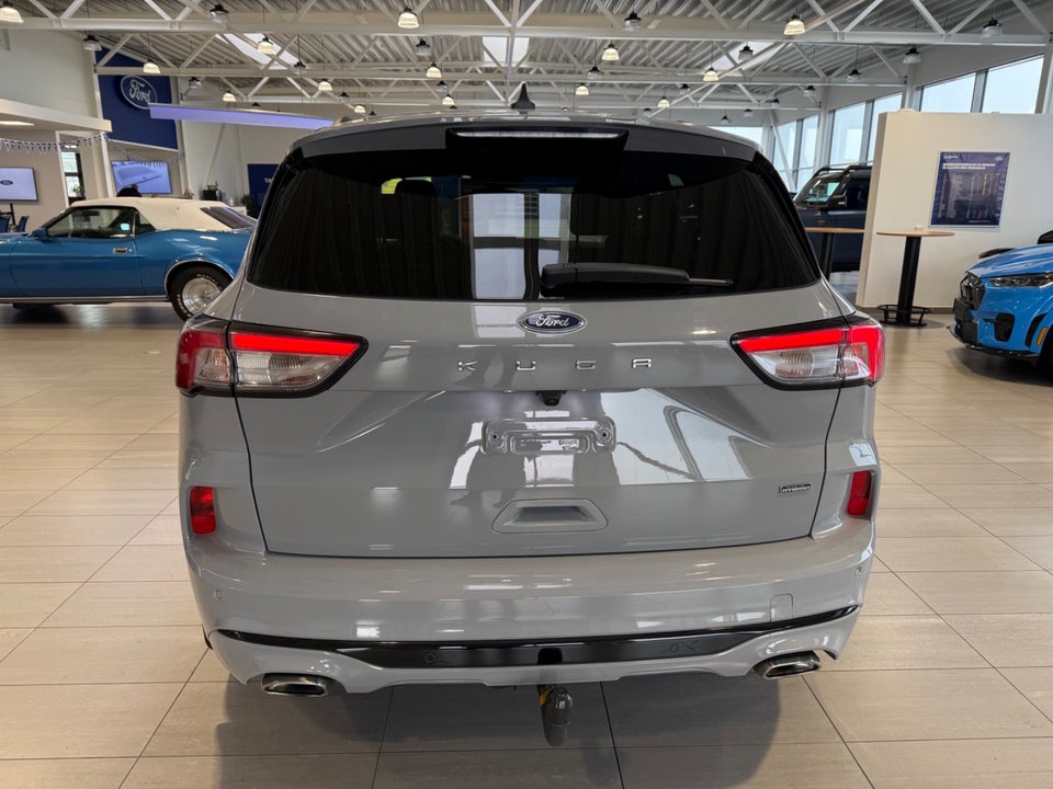 Ford Kuga 2,5 PHEV Graphite Tech CVT 5d