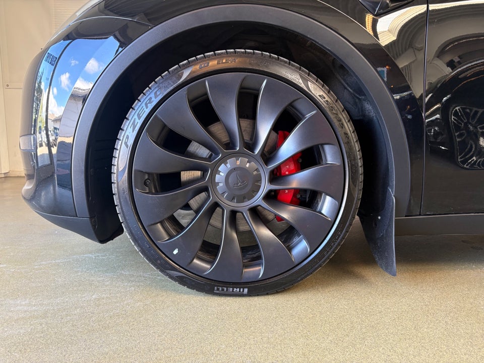 Tesla Model Y Performance AWD 5d