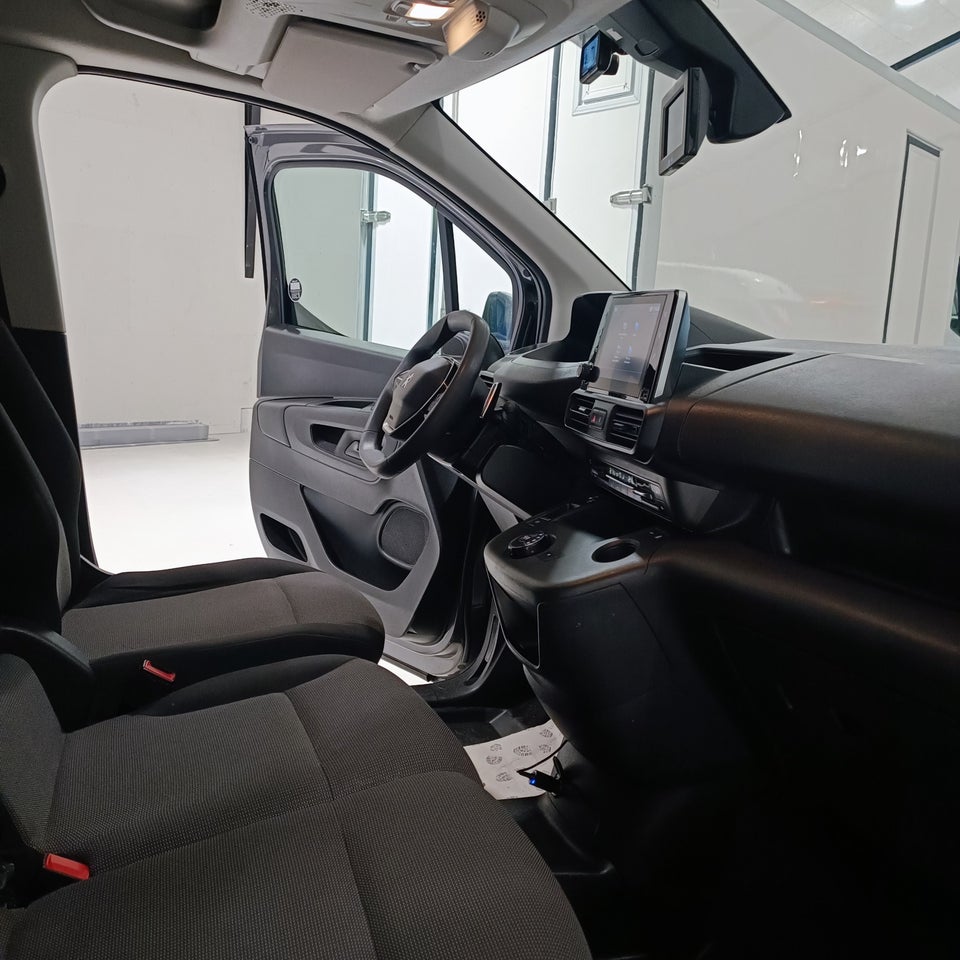 Peugeot Partner 1,5 BlueHDi 130 L1V1 Ultimate EAT8 Van
