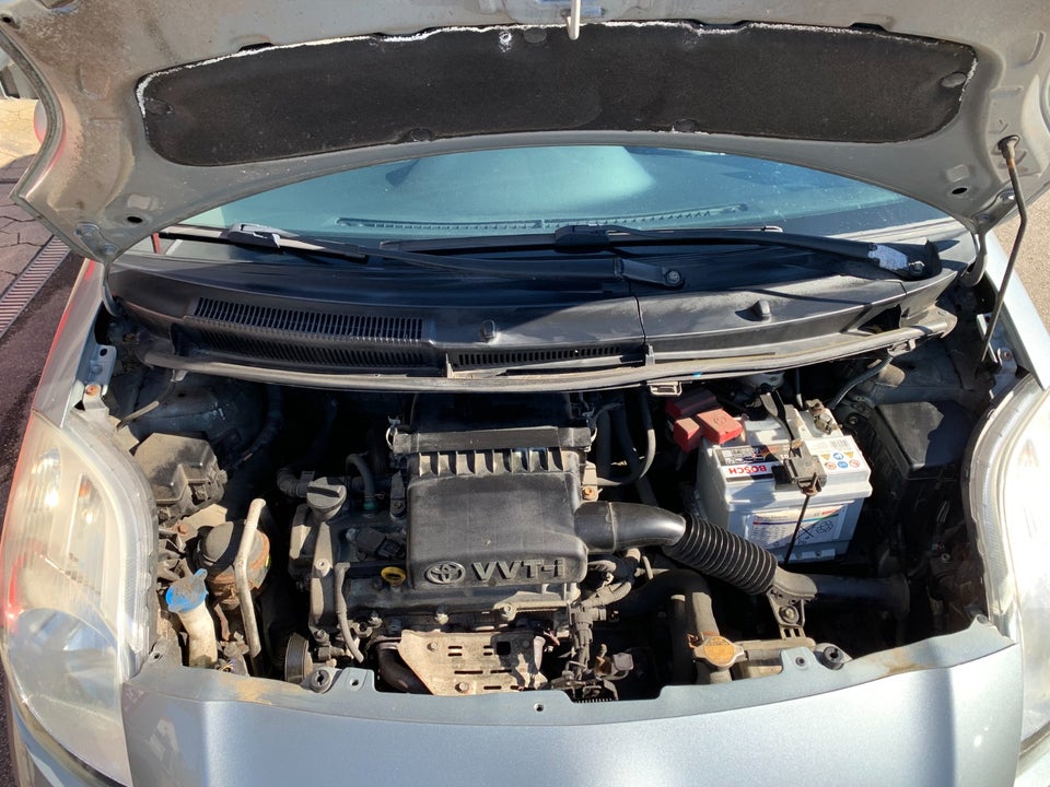 Toyota Yaris 1,3 Luna 5d