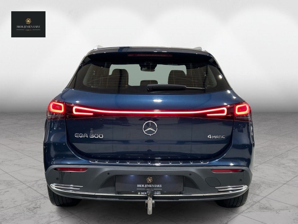 Mercedes EQA300 Progressive 4Matic 5d