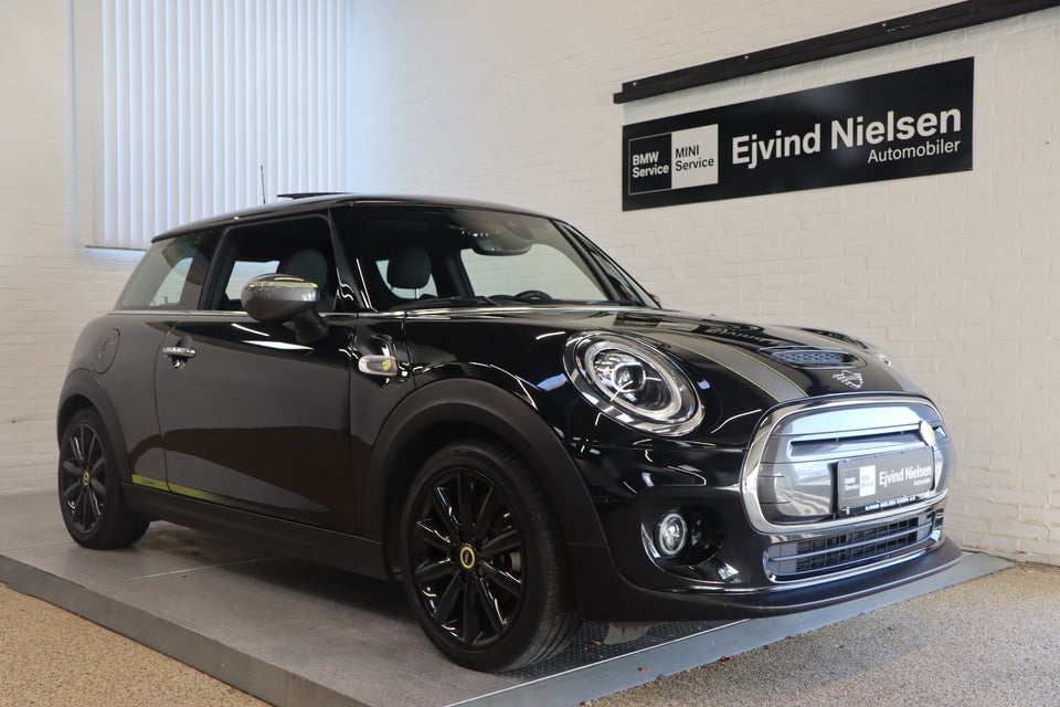 MINI Cooper SE Trim M Greenwich 3d