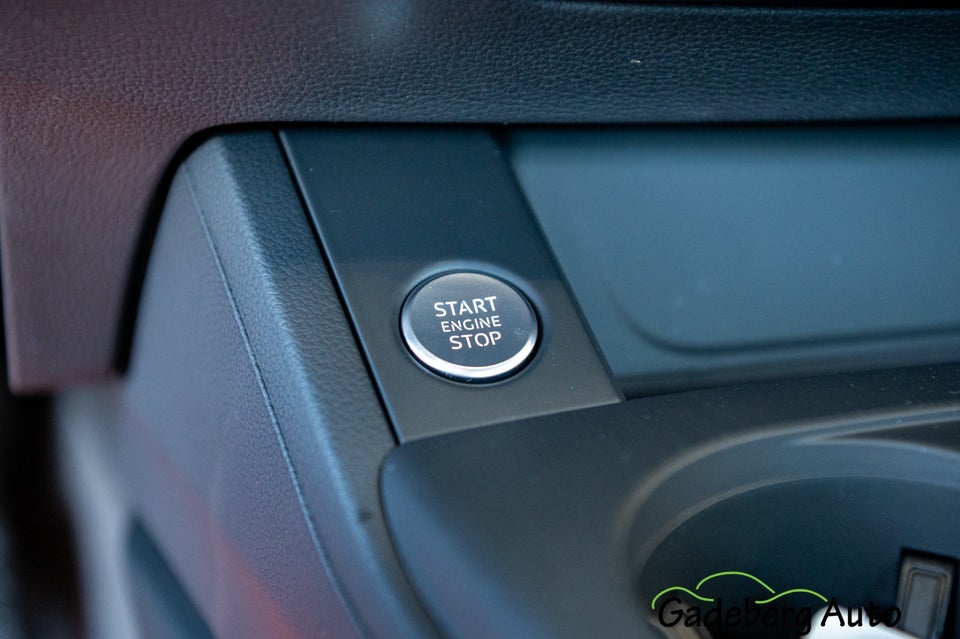 Audi A4 40 TFSi Sport Prestige S-tr. 4d