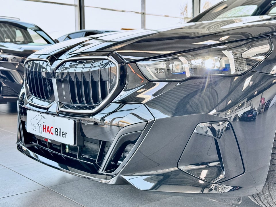 BMW i5 eDrive40 Touring Fully Charged M-Sport 5d