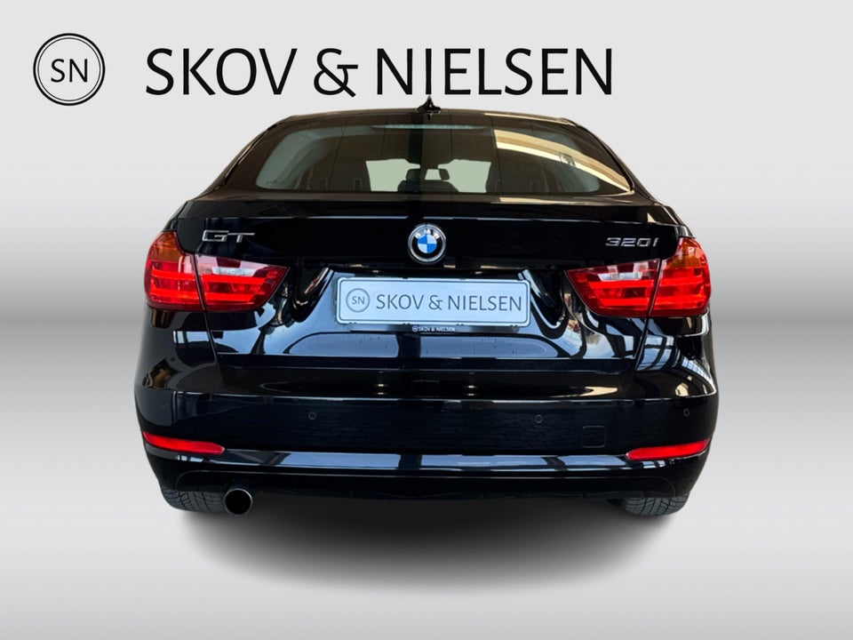 BMW 320i 2,0 Gran Turismo 5d