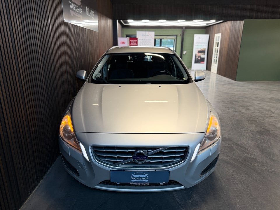 Volvo V60 2,0 D3 136 Momentum 5d