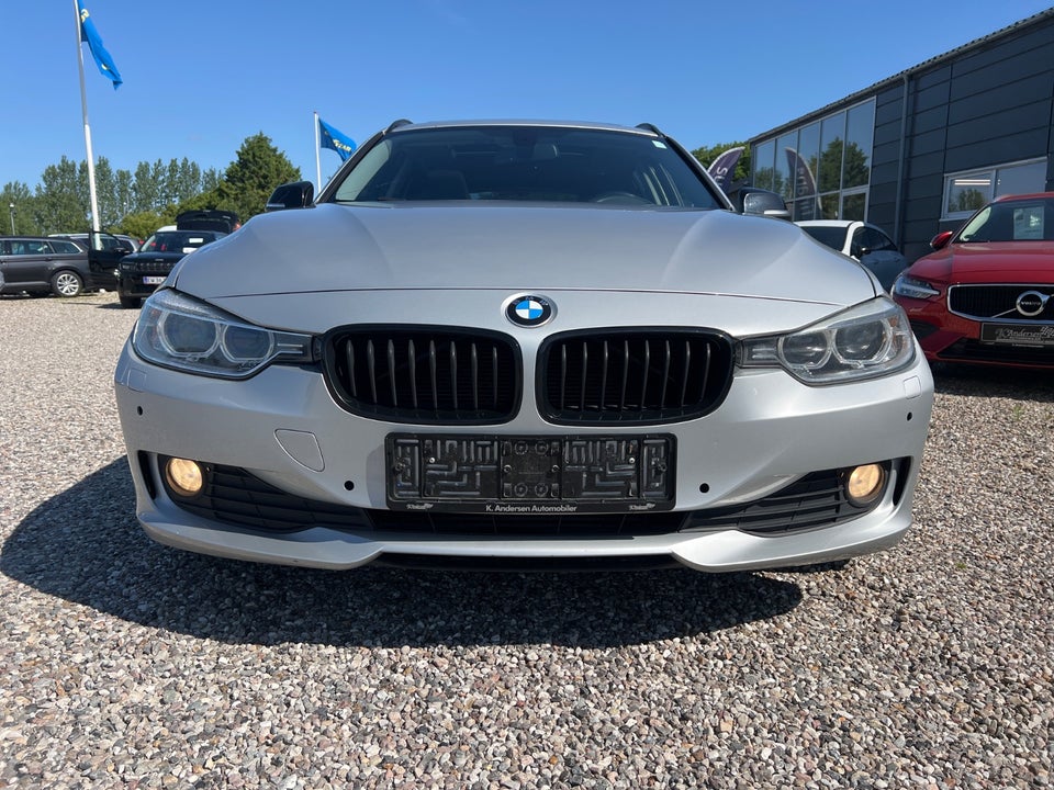 BMW 320d 2,0 Touring aut. 5d