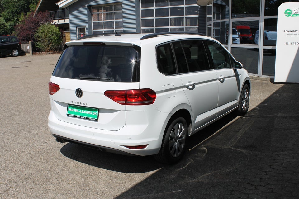 VW Touran 2,0 TDi 150 Highline DSG Van 5d