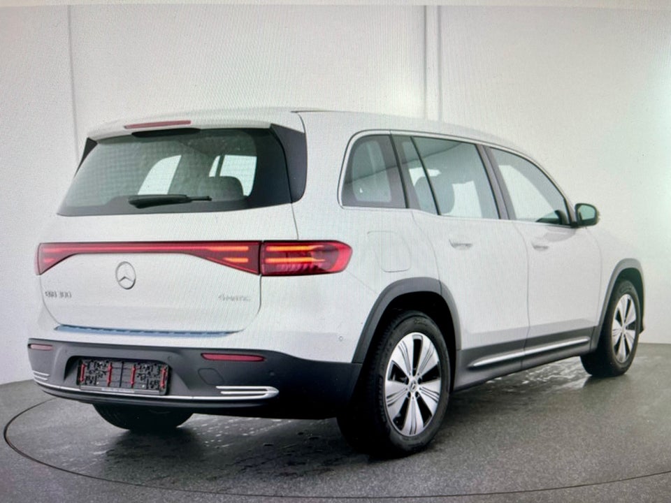 Mercedes EQB300 Progressive 4Matic 5d